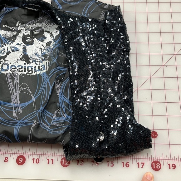 DESIGUAL "Happy Returns" Black Sequin Button Detail Fitted Party/NYE Vest SZ S - Picture 15 of 16